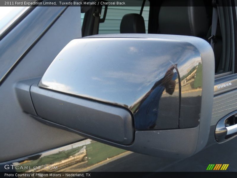 Tuxedo Black Metallic / Charcoal Black 2011 Ford Expedition Limited