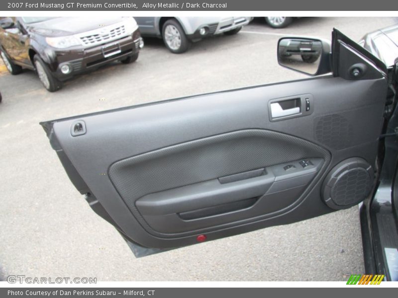 Door Panel of 2007 Mustang GT Premium Convertible