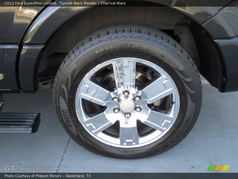 Tuxedo Black Metallic / Charcoal Black 2011 Ford Expedition Limited