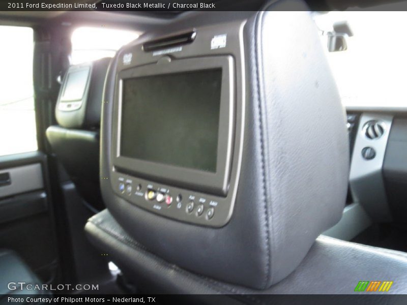 Tuxedo Black Metallic / Charcoal Black 2011 Ford Expedition Limited