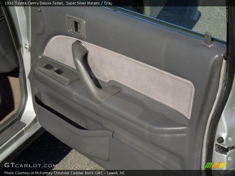 Super Silver Metallic / Gray 1991 Toyota Camry Deluxe Sedan