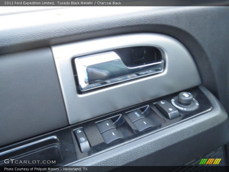Tuxedo Black Metallic / Charcoal Black 2011 Ford Expedition Limited