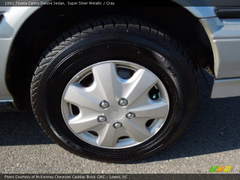 Super Silver Metallic / Gray 1991 Toyota Camry Deluxe Sedan