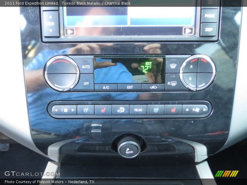 Tuxedo Black Metallic / Charcoal Black 2011 Ford Expedition Limited