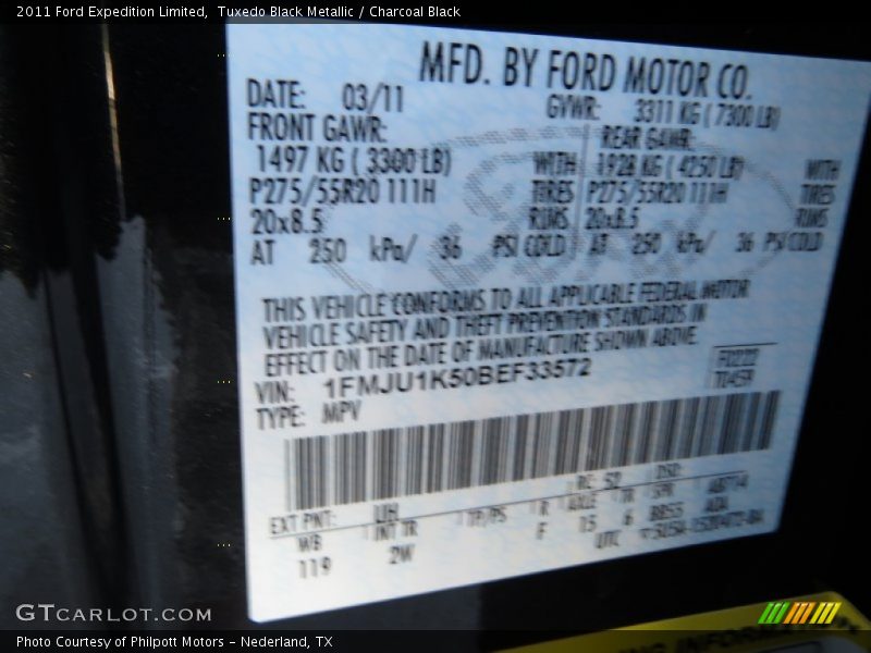 Tuxedo Black Metallic / Charcoal Black 2011 Ford Expedition Limited