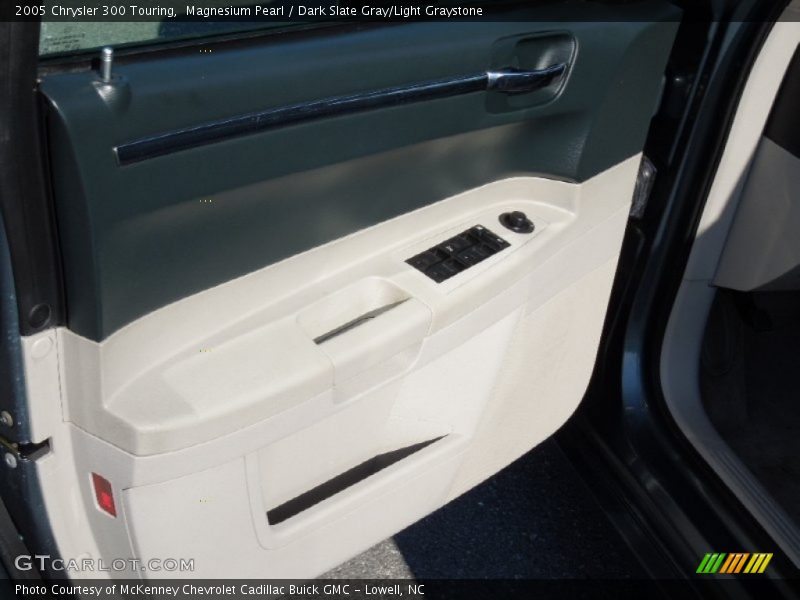 Magnesium Pearl / Dark Slate Gray/Light Graystone 2005 Chrysler 300 Touring