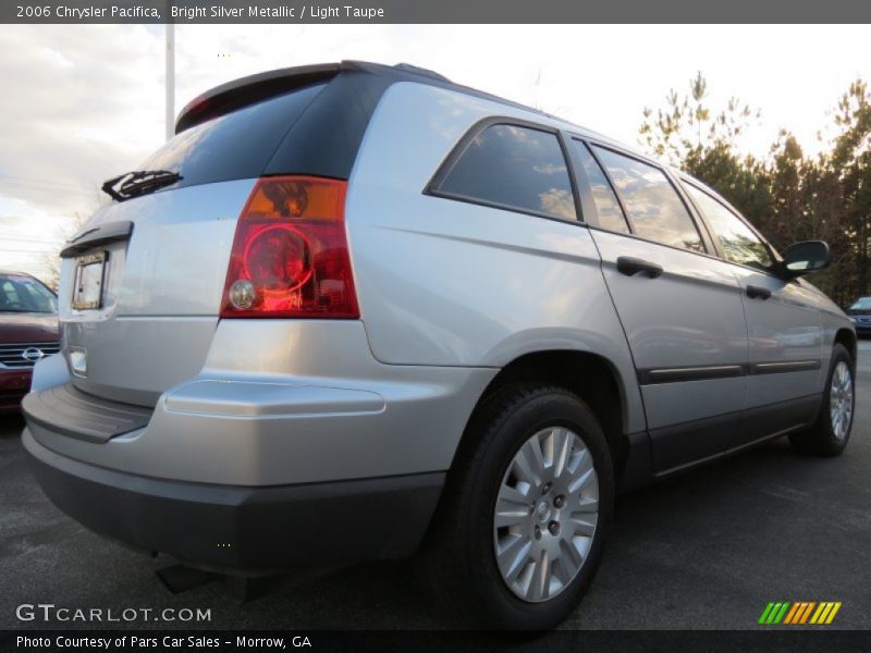 Bright Silver Metallic / Light Taupe 2006 Chrysler Pacifica