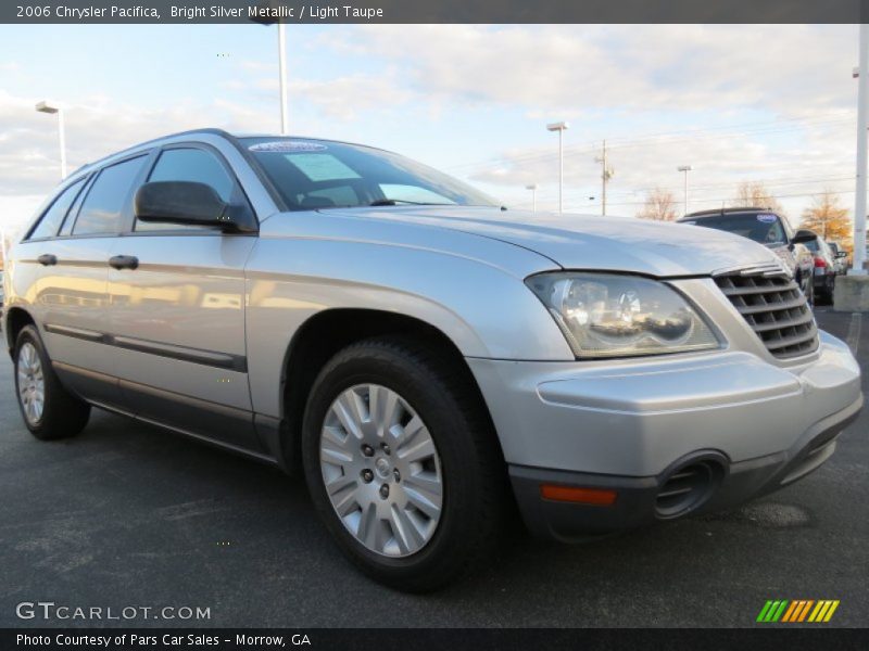 Bright Silver Metallic / Light Taupe 2006 Chrysler Pacifica