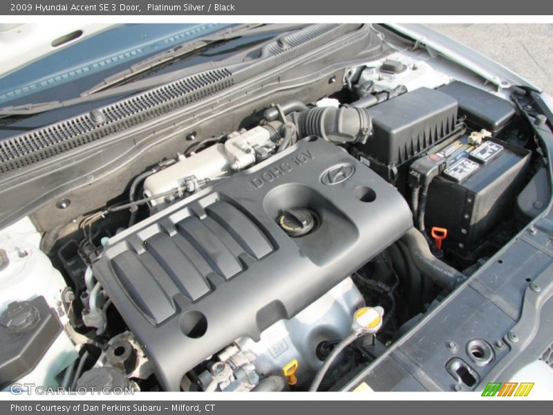 Platinum Silver / Black 2009 Hyundai Accent SE 3 Door