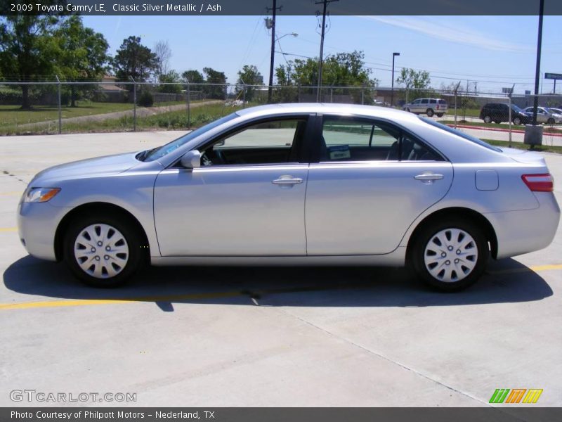 Classic Silver Metallic / Ash 2009 Toyota Camry LE