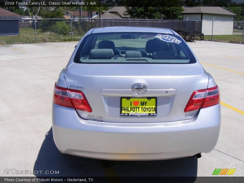Classic Silver Metallic / Ash 2009 Toyota Camry LE