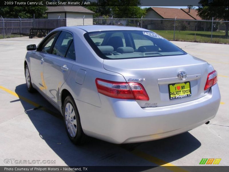 Classic Silver Metallic / Ash 2009 Toyota Camry LE