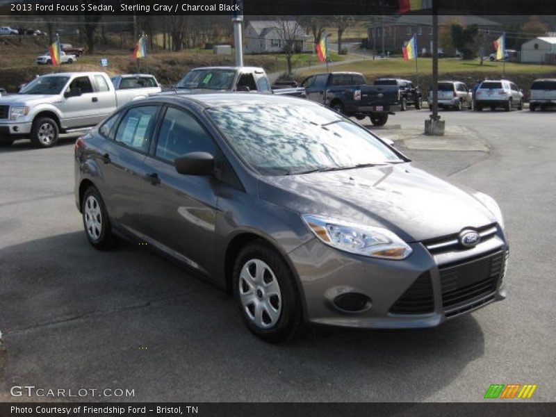 Sterling Gray / Charcoal Black 2013 Ford Focus S Sedan
