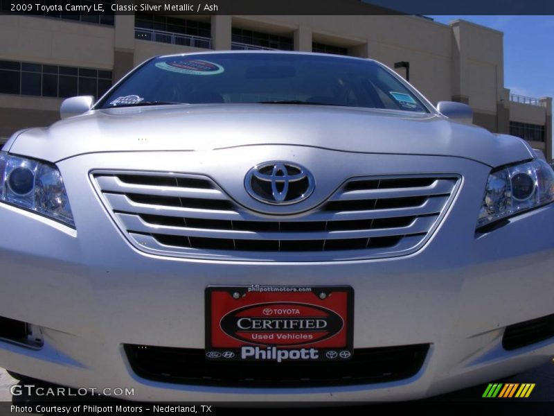 Classic Silver Metallic / Ash 2009 Toyota Camry LE
