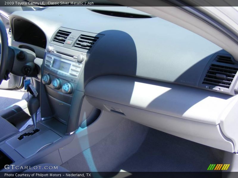 Classic Silver Metallic / Ash 2009 Toyota Camry LE