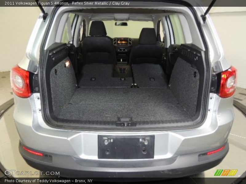 Reflex Silver Metallic / Clay Gray 2011 Volkswagen Tiguan S 4Motion
