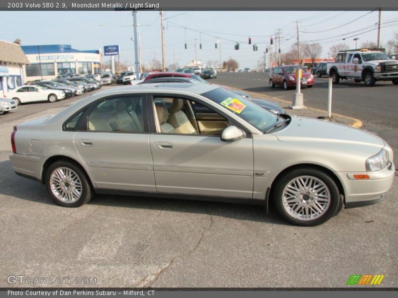Moondust Metallic / Light Sand 2003 Volvo S80 2.9