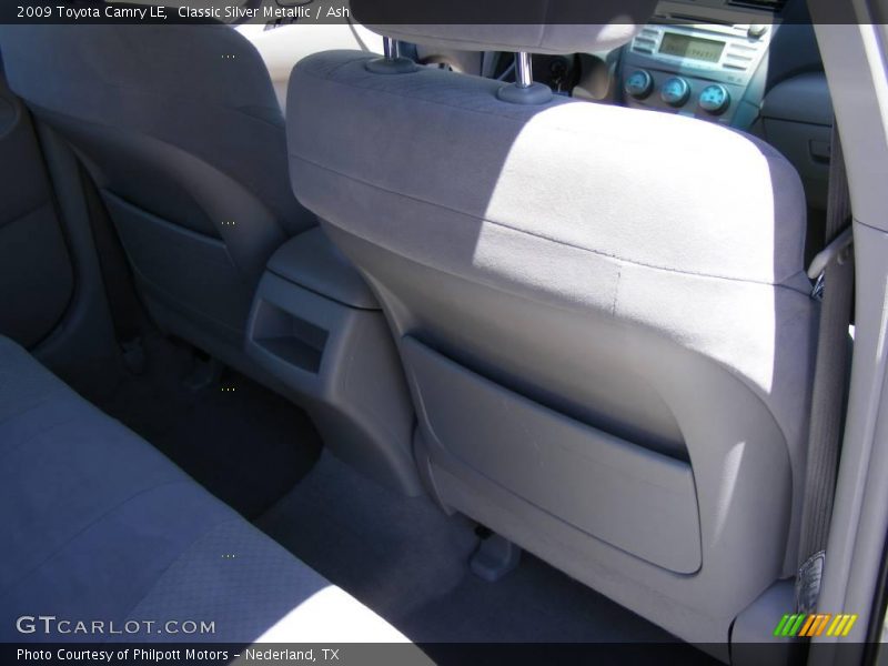 Classic Silver Metallic / Ash 2009 Toyota Camry LE