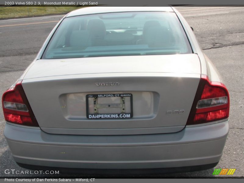 Moondust Metallic / Light Sand 2003 Volvo S80 2.9