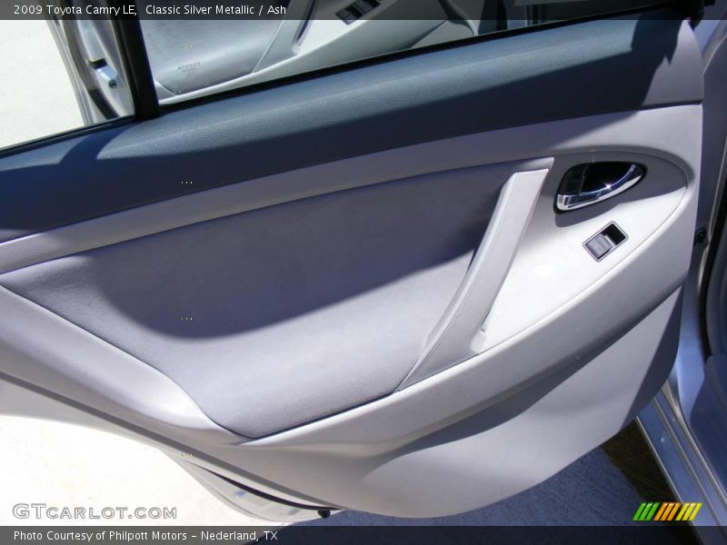 Classic Silver Metallic / Ash 2009 Toyota Camry LE