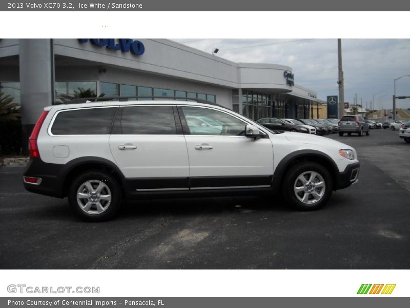 Ice White / Sandstone 2013 Volvo XC70 3.2