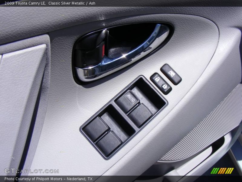 Classic Silver Metallic / Ash 2009 Toyota Camry LE