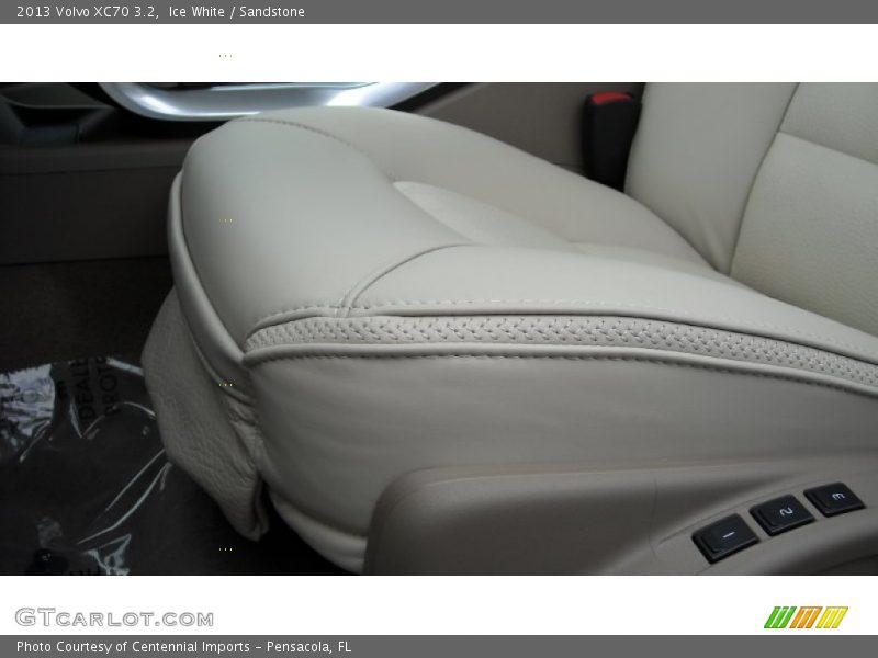 Ice White / Sandstone 2013 Volvo XC70 3.2