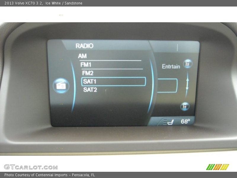 Ice White / Sandstone 2013 Volvo XC70 3.2