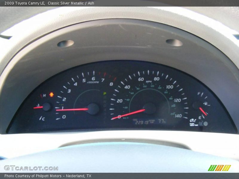 Classic Silver Metallic / Ash 2009 Toyota Camry LE