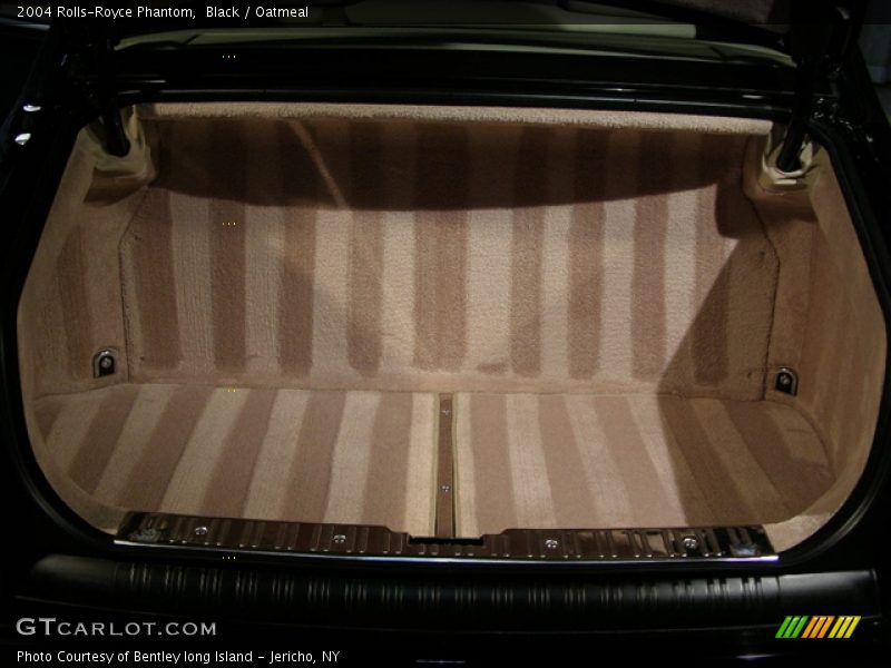 Black / Oatmeal 2004 Rolls-Royce Phantom