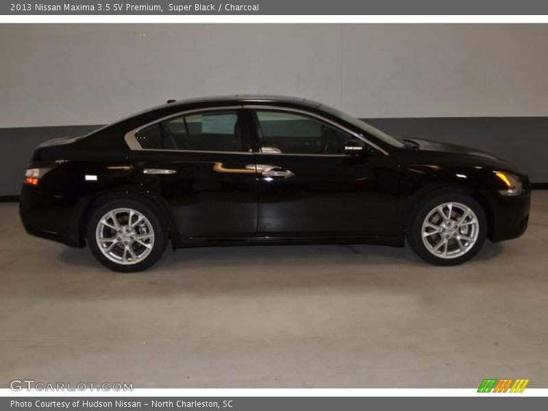 Super Black / Charcoal 2013 Nissan Maxima 3.5 SV Premium