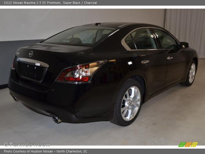 Super Black / Charcoal 2013 Nissan Maxima 3.5 SV Premium