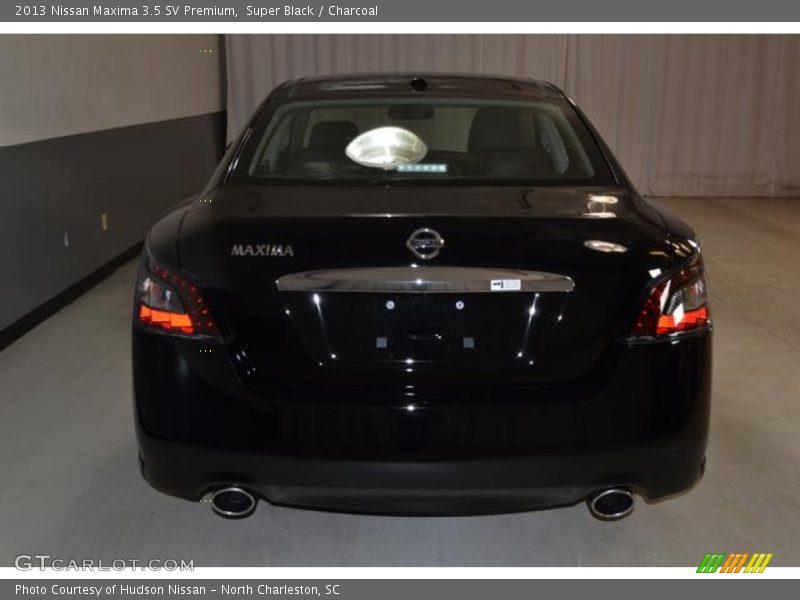 Super Black / Charcoal 2013 Nissan Maxima 3.5 SV Premium