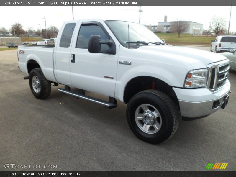 Oxford White / Medium Flint 2006 Ford F350 Super Duty XLT SuperCab 4x4