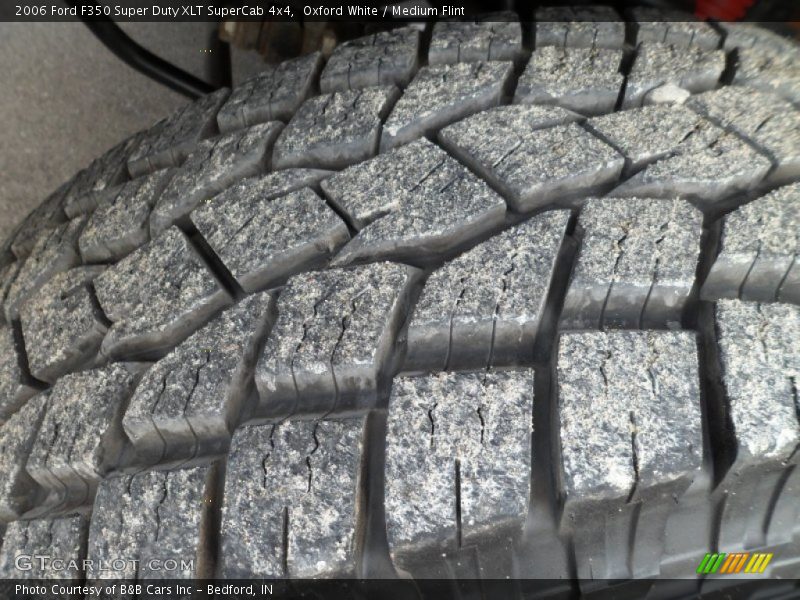 Oxford White / Medium Flint 2006 Ford F350 Super Duty XLT SuperCab 4x4