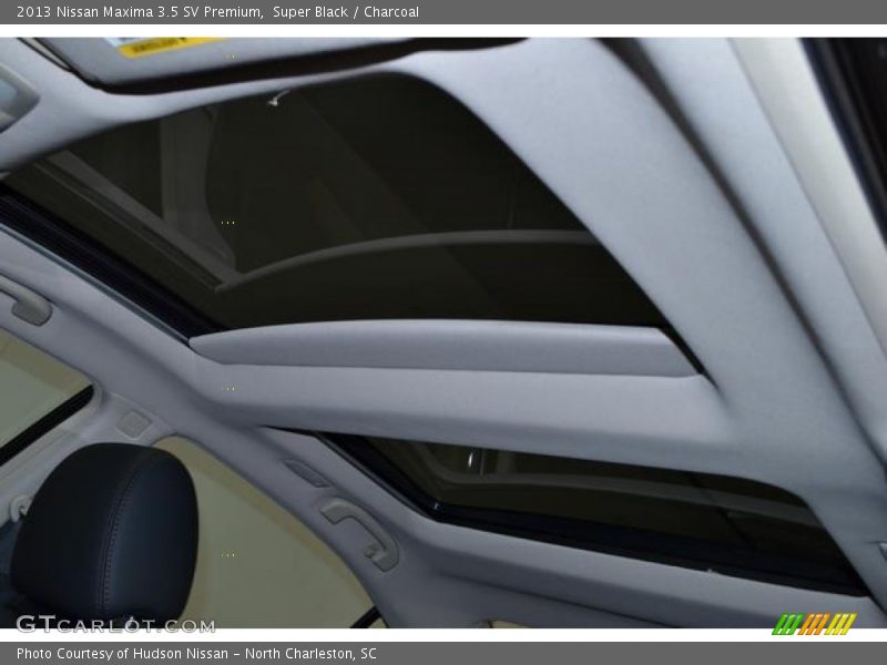 Super Black / Charcoal 2013 Nissan Maxima 3.5 SV Premium