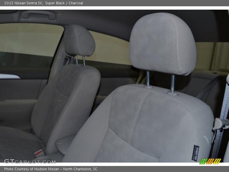 Super Black / Charcoal 2013 Nissan Sentra SV