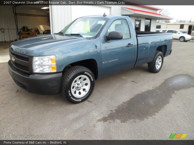 Front 3/4 View of 2007 Silverado 1500 Regular Cab