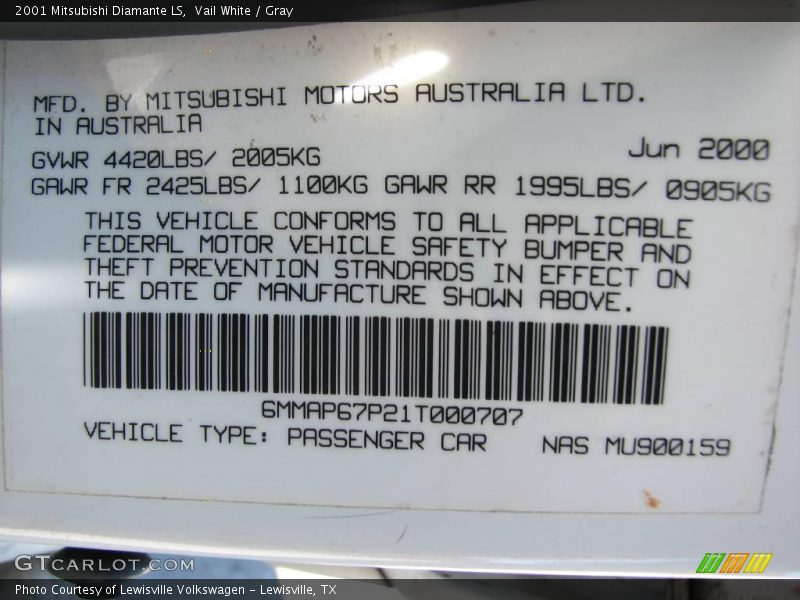 Vail White / Gray 2001 Mitsubishi Diamante LS