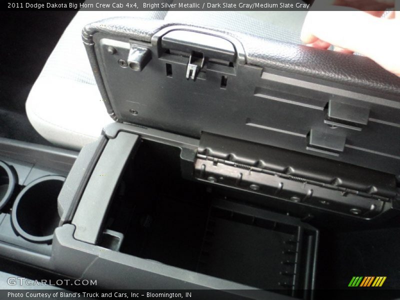 Bright Silver Metallic / Dark Slate Gray/Medium Slate Gray 2011 Dodge Dakota Big Horn Crew Cab 4x4