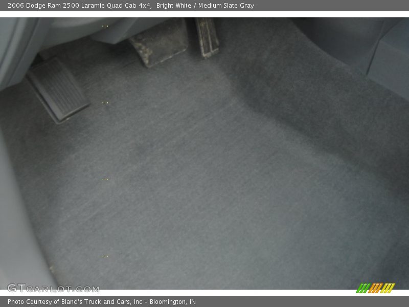 Bright White / Medium Slate Gray 2006 Dodge Ram 2500 Laramie Quad Cab 4x4