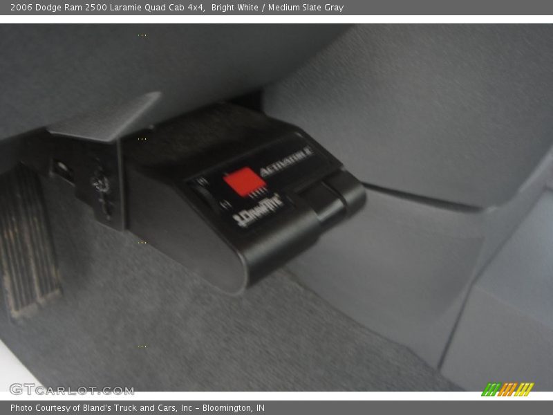 Bright White / Medium Slate Gray 2006 Dodge Ram 2500 Laramie Quad Cab 4x4