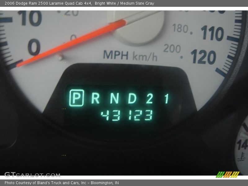 Bright White / Medium Slate Gray 2006 Dodge Ram 2500 Laramie Quad Cab 4x4