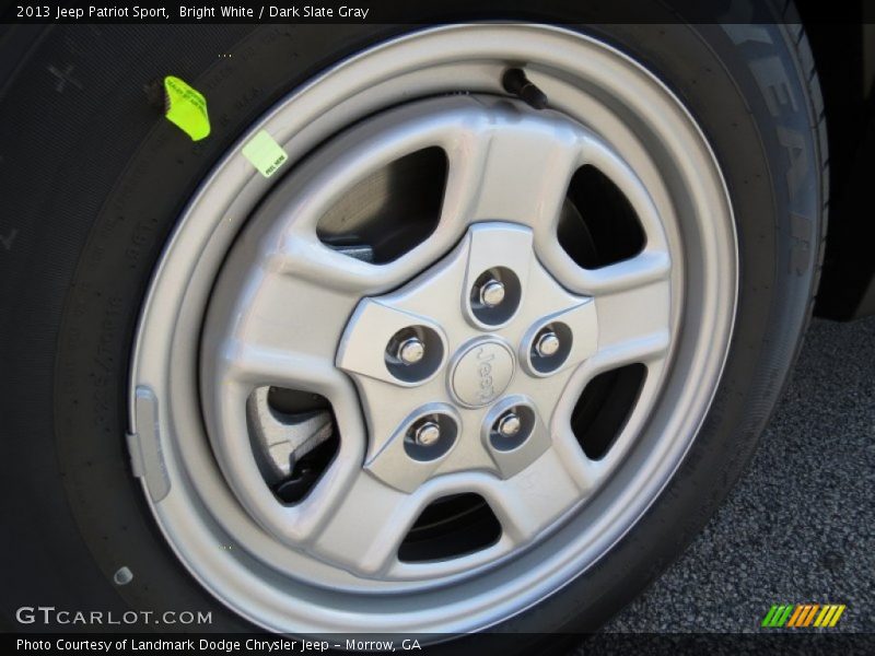 Bright White / Dark Slate Gray 2013 Jeep Patriot Sport