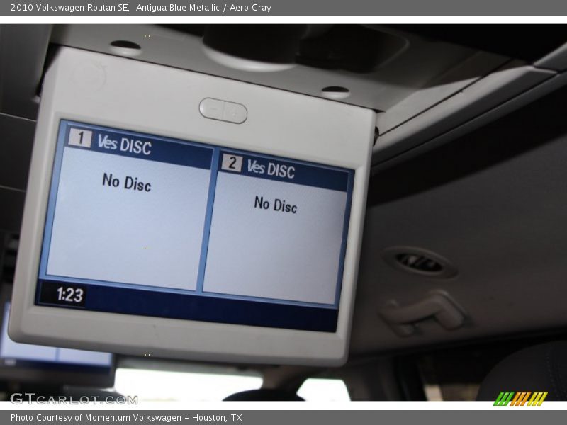 Antigua Blue Metallic / Aero Gray 2010 Volkswagen Routan SE