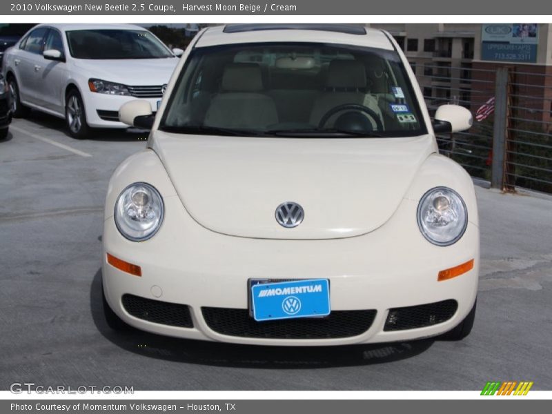 Harvest Moon Beige / Cream 2010 Volkswagen New Beetle 2.5 Coupe
