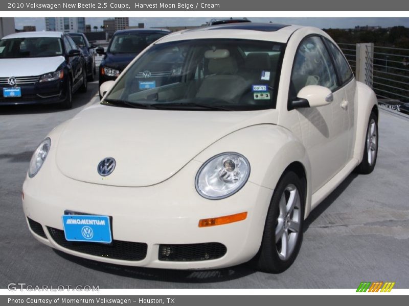 Harvest Moon Beige / Cream 2010 Volkswagen New Beetle 2.5 Coupe