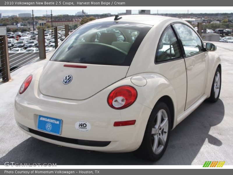 Harvest Moon Beige / Cream 2010 Volkswagen New Beetle 2.5 Coupe