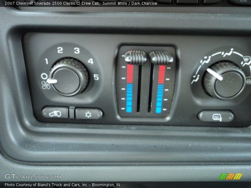 Summit White / Dark Charcoal 2007 Chevrolet Silverado 1500 Classic LS Crew Cab