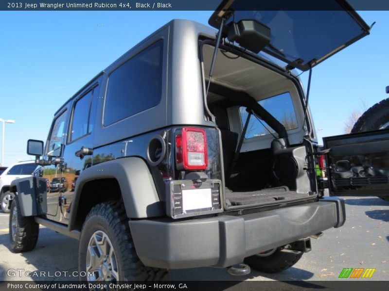 Black / Black 2013 Jeep Wrangler Unlimited Rubicon 4x4